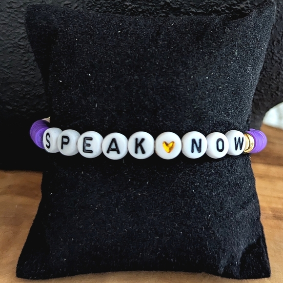 Taylor Swift Friendship Bracelet Speak Now Vinyl Stretchable Stackable Swiftie - Picture 1 of 4